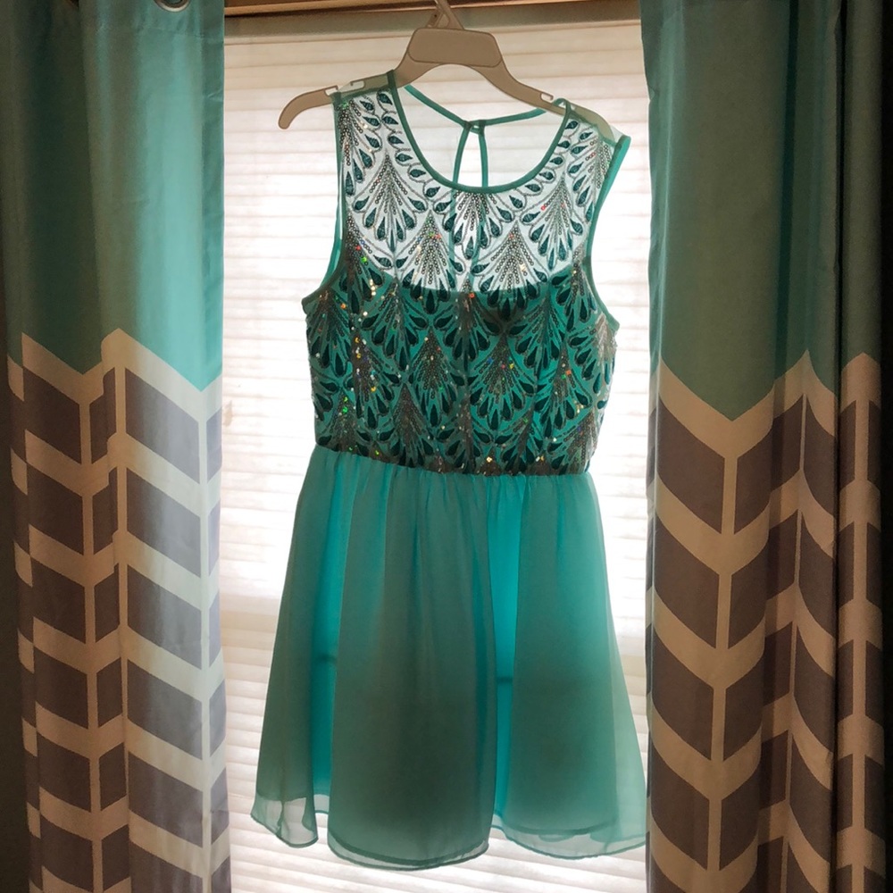 Love reign homecoming dress